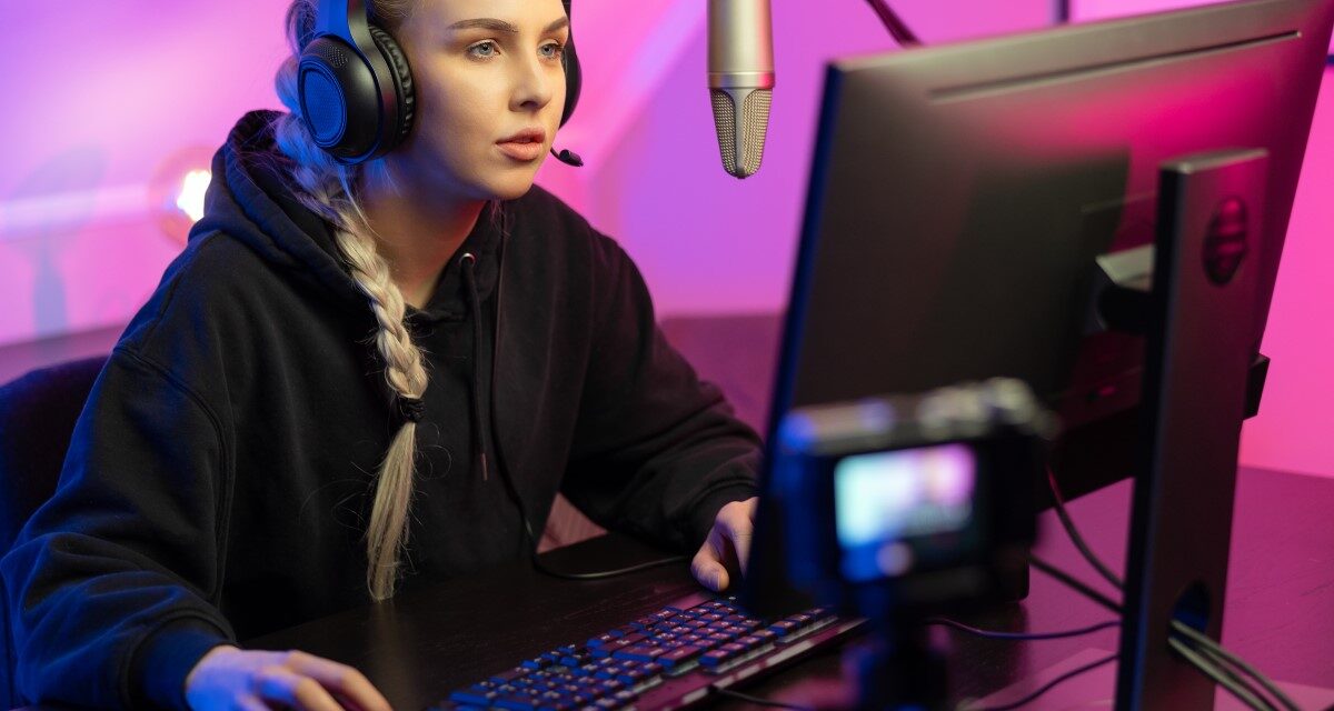 Spesifikasi laptop yang cocok untuk gaming