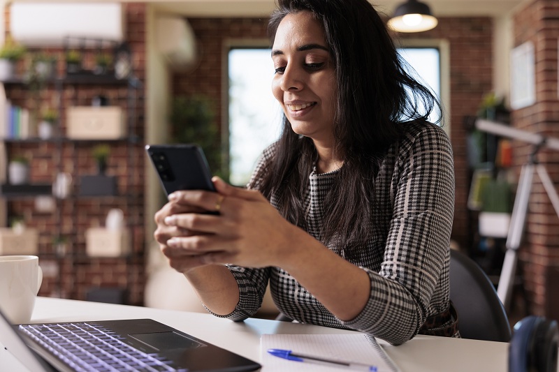 Manfaat Memiliki Sistem Absensi Online